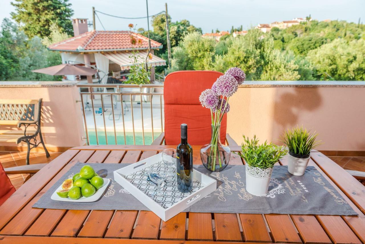 Apartments Jelavic Sutomiscica Экстерьер фото