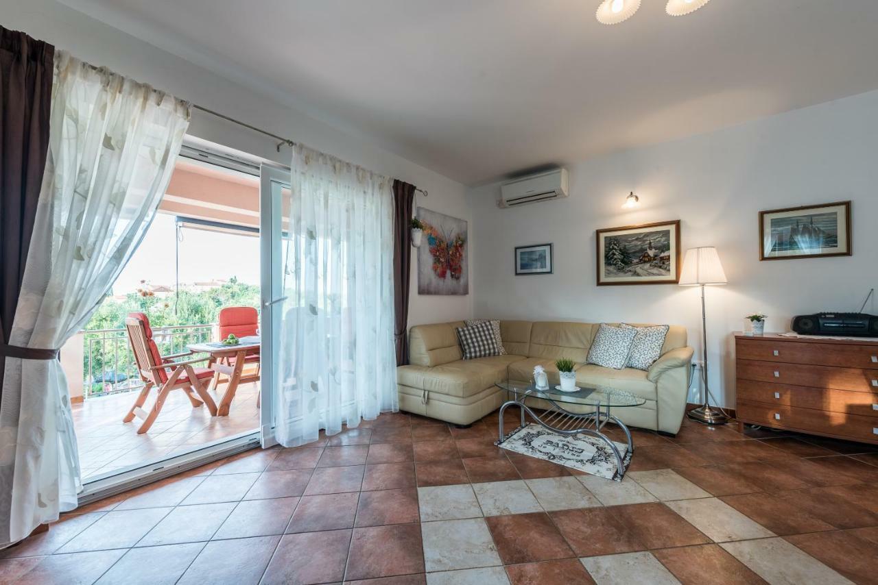 Apartments Jelavic Sutomiscica Экстерьер фото
